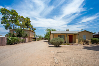 1631-1645 E Hedrick Dr in Tucson, AZ - Building Photo - Building Photo