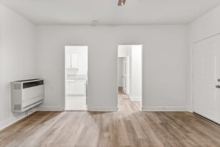 1424 Chestnut Ave in Long Beach, CA - Building Photo