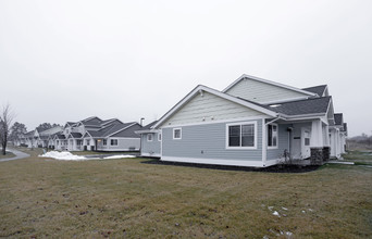 Heritage Townhomes in Cambridge, MN - Foto de edificio - Building Photo