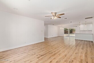 1809 E Concorda Dr in Tempe, AZ - Building Photo - Building Photo