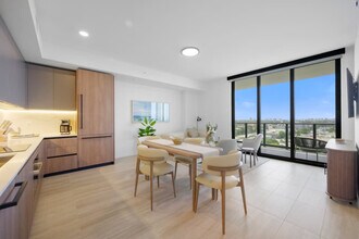 7145 Harding Ave, Unit SI ID1289609P in Miami Beach, FL - Building Photo - Building Photo