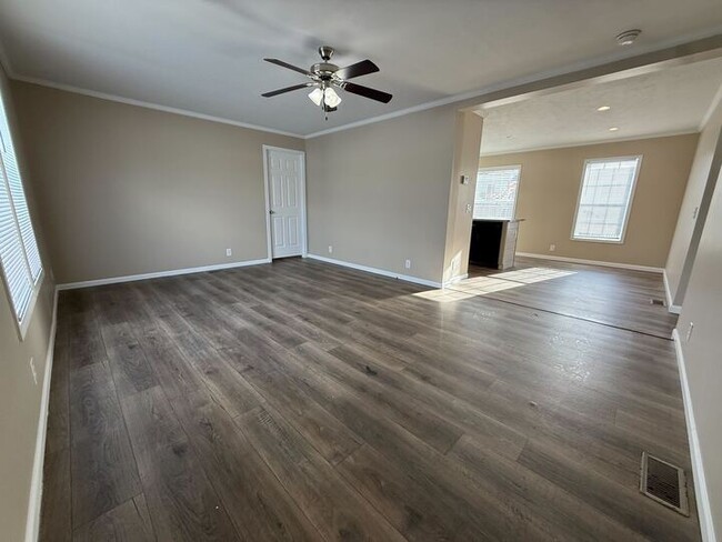 11986 Springbrook Ct in Romeo, MI - Foto de edificio - Building Photo