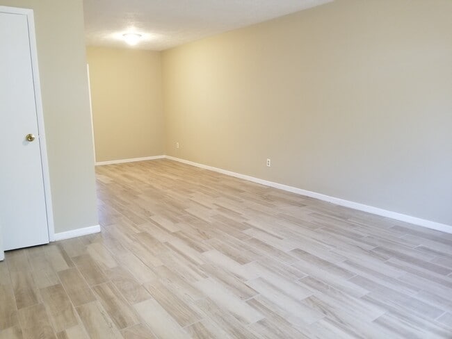 6415 Lenawee St in Panama City, FL - Building Photo - Building Photo