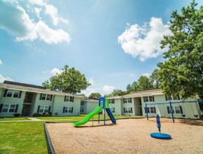 Woodlea Oaks in Taylors, SC - Building Photo - Building Photo