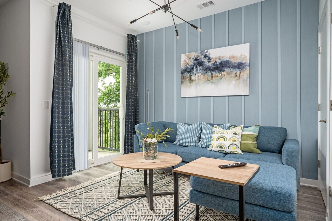 542 Boulevard NE in Atlanta, GA - Building Photo