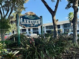 9719 Hammocks Blvd, Unit 203 in Miami, FL - Building Photo