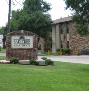 Raintree Apartments in Temple, TX - Building Photo