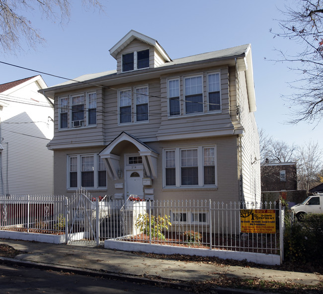 374 Schley St in Newark, NJ - Foto de edificio - Building Photo