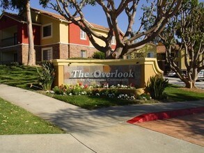 Overlook at Bernardo Heights in San Diego, CA - Building Photo - Building Photo