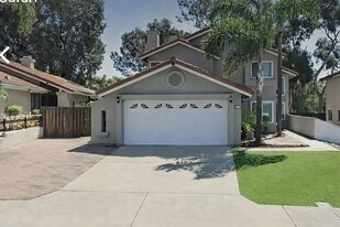 1085 Red Maple Dr in Chula Vista, CA - Building Photo