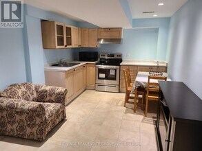 9 Ness Rd in Brampton, ON - Building Photo - Building Photo