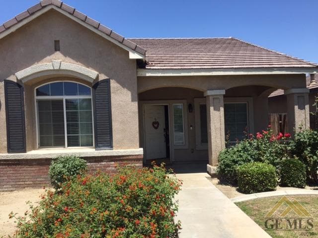 property at 11100 Vista De Cally Dr