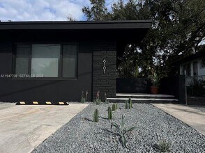 6101 NE Miami Ct in Miami, FL - Building Photo - Building Photo