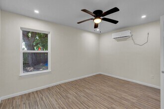 10302 Sierra Dr in Houston, TX - Building Photo - Building Photo