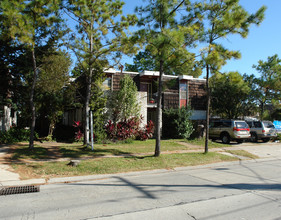 1013 Lake Ave in Metairie, LA - Building Photo - Building Photo