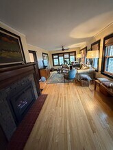 327 56th St in Des Moines, IA - Building Photo - Building Photo