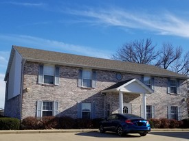 909 Kansas St, Unit 909-2 Apartments