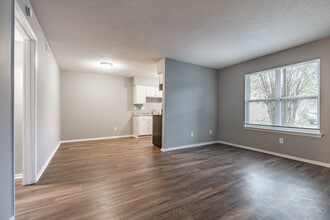 Forrest Cove in Memphis, TN - Foto de edificio - Interior Photo