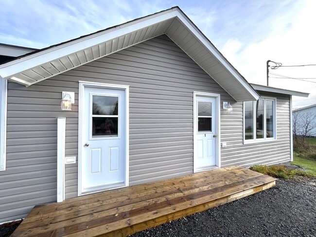 27 Barnes Rd in Bay Roberts, NL - Building Photo - Building Photo