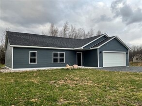 32183 US-20 in Philadelphia, NY - Building Photo - Building Photo