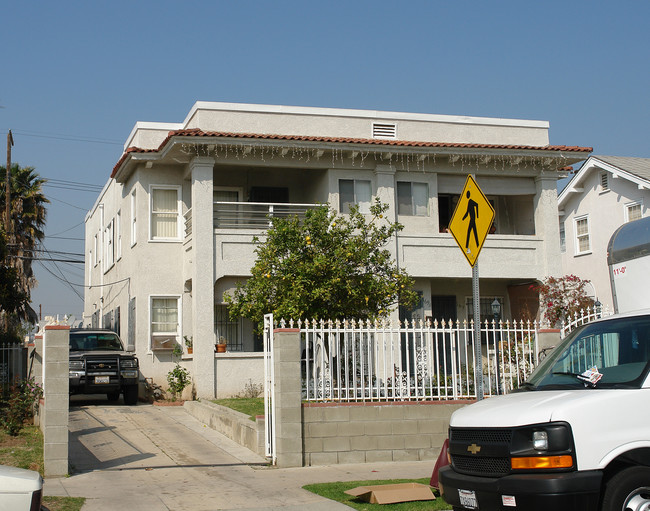 767 N Heliotrope Dr in Los Angeles, CA - Building Photo - Building Photo