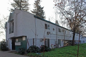 1616 E St in Sacramento, CA - Foto de edificio - Building Photo