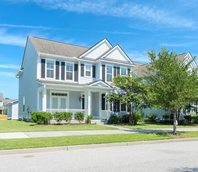 property at 1835 Grovehurst Dr
