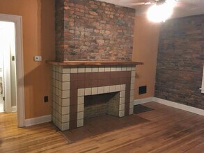 1356 Dennison Ave in Columbus, OH - Building Photo - Building Photo