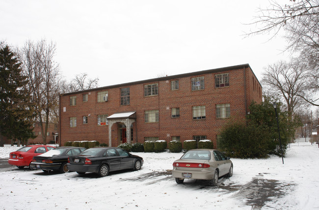 Clifton Woods in Columbus, OH - Foto de edificio - Building Photo