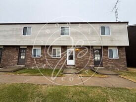 7373 Ayers Rd in Perrysburg, OH - Building Photo