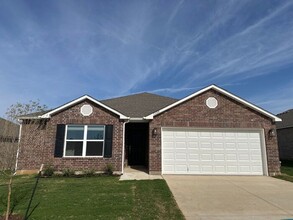 1304 E Gary St in Broken Arrow, OK - Building Photo - Building Photo