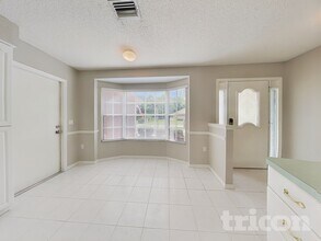7419 Valley Ct in New Port Richey, FL - Foto de edificio - Building Photo