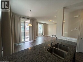 288 Glover Rd in Hamilton, ON - Building Photo - Building Photo