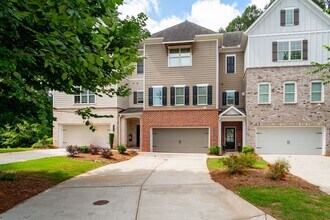 2860 Boone Dr in Kennesaw, GA - Building Photo - Building Photo