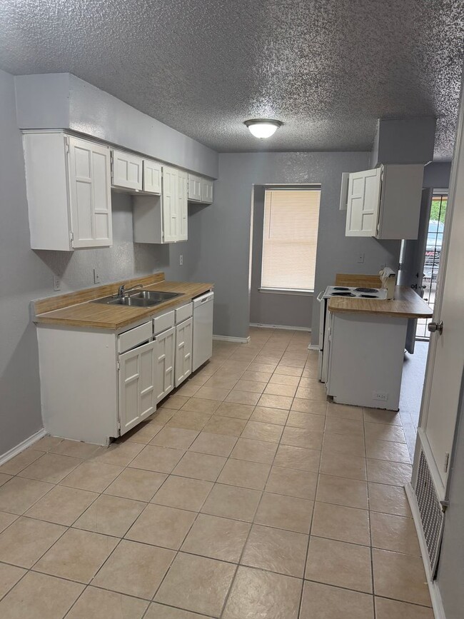 1007-1009 Tierney Rd in Fort Worth, TX - Building Photo - Building Photo