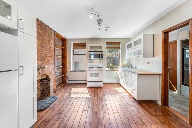 252 Grove St in Jersey City, NJ - Building Photo - Building Photo