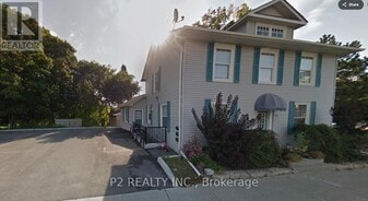 253 Prospect St in Newmarket, ON - Building Photo