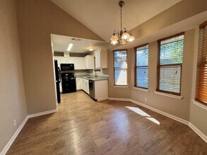 219 Crystal Knoll Blvd in Georgetown, TX - Building Photo - Building Photo