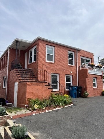 54 Lennox Rd in Nahant, MA - Building Photo - Building Photo