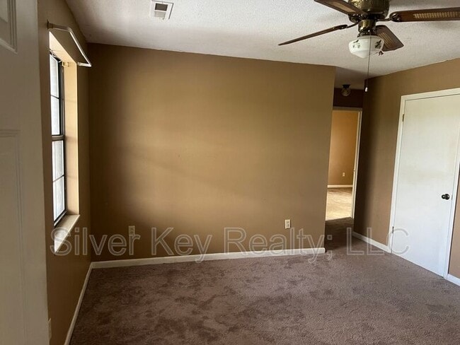 823 Englewood Rd in Madisonville, TN - Building Photo - Building Photo