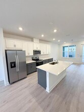 13193 Calming Breeze Wy in Winter Garden, FL - Building Photo - Building Photo