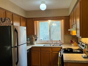 8301 Market Ave N, Unit 8303 in Canton, OH - Foto de edificio - Building Photo
