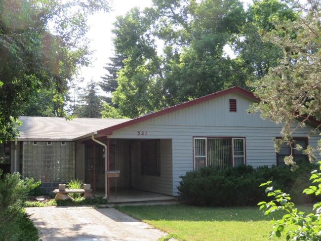 property at 321 Scott Ave