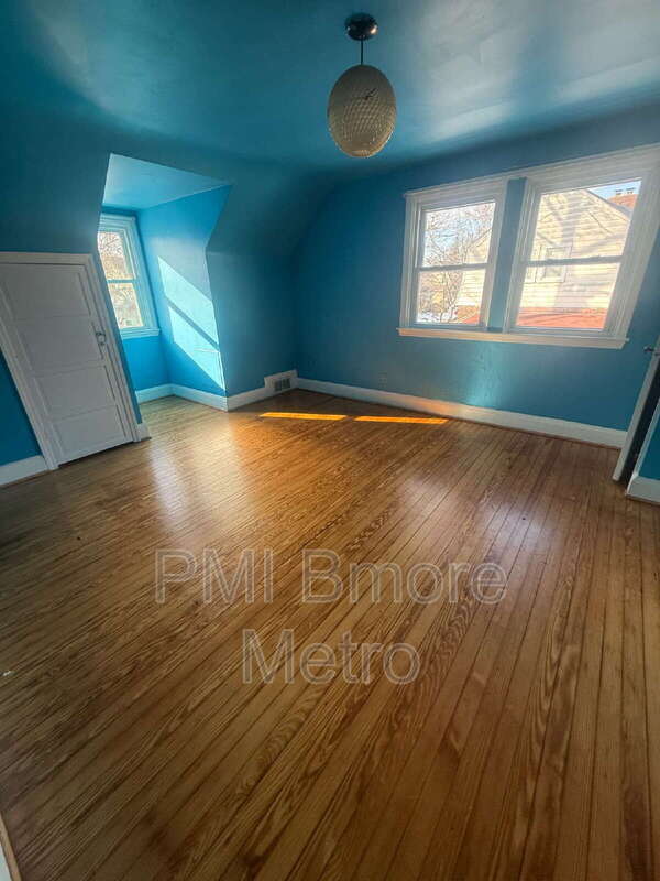 33 Portship Rd in Dundalk, MD - Building Photo - Building Photo