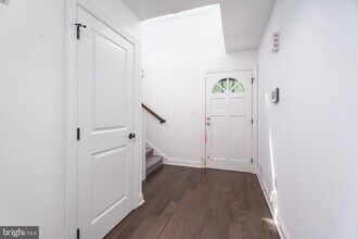 211 Ross Stevenson Cir in Princeton, NJ - Building Photo - Building Photo