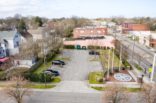 Newport Plaza - Park Place in Norfolk, VA - Building Photo - Building Photo