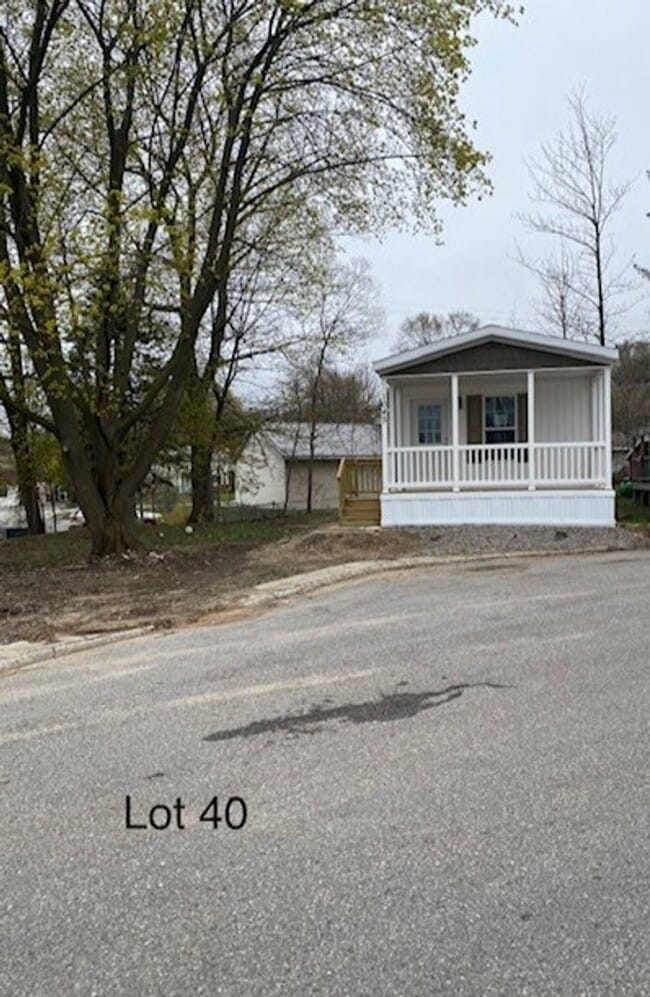 property at 3011 N Garfield Rd
