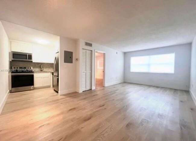 444 SW 4th St in Miami, FL - Building Photo - Building Photo