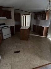 5118 US-80 in Pearl, MS - Building Photo - Building Photo