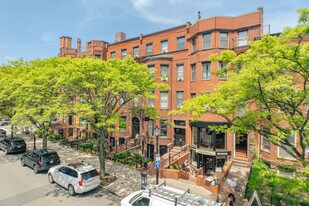 299 Newbury St in Boston, MA - Building Photo